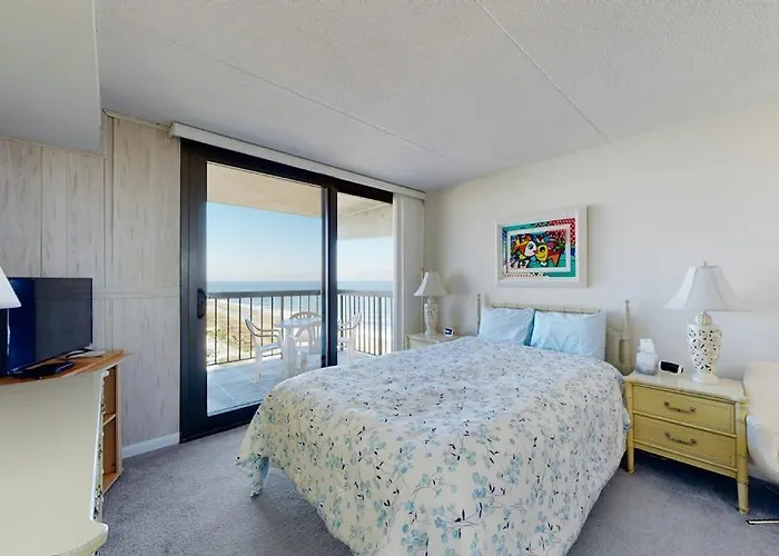 Wonderful Beachfront With Pools Gym Sauna Ac & Balcony