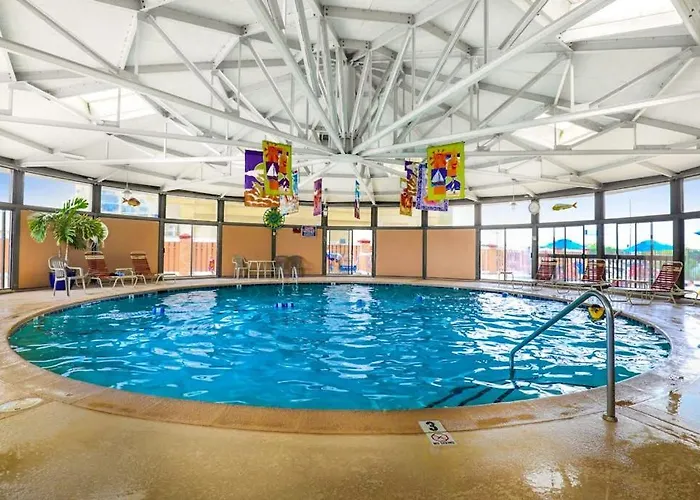 Holiday home Wonderful Beachfront With Pools Gym Sauna Ac & Balcony *