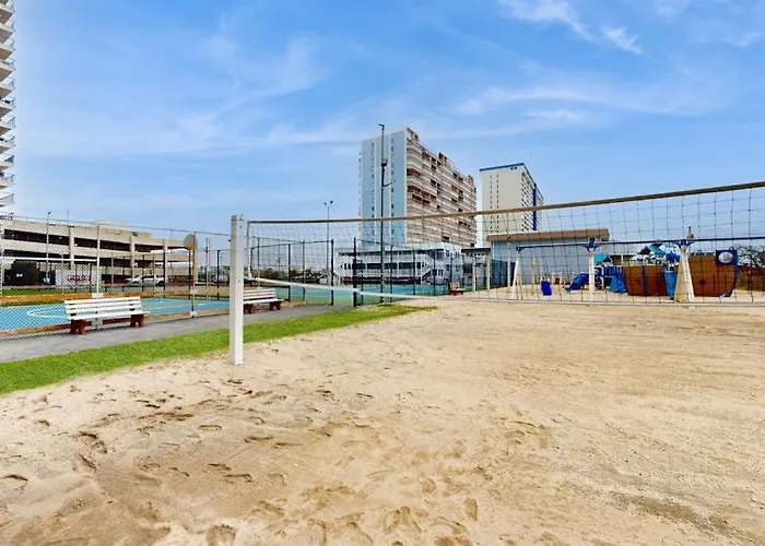 Wonderful Beachfront With Pools Gym Sauna Ac & Balcony Holiday home Ocean City