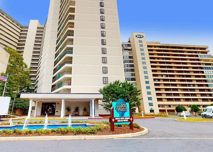 Wonderful Beachfront With Pools Gym Sauna Ac & Balcony