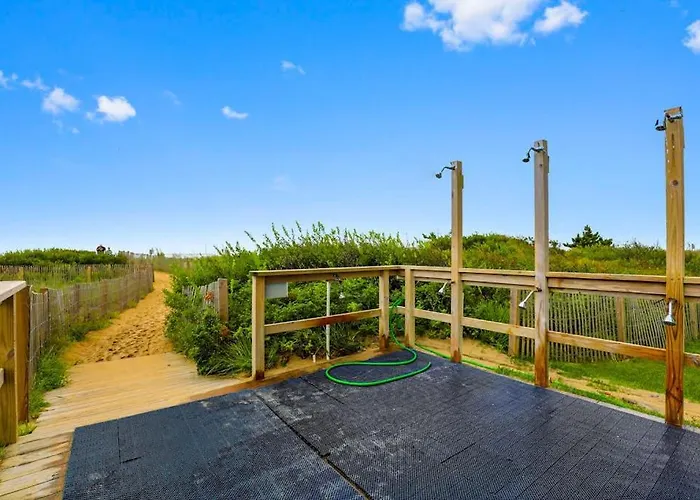 Wonderful Beachfront With Pools Gym Sauna Ac & Balcony Holiday home
